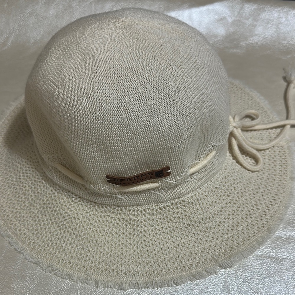 Sperry Cream Wide-Brimmed Sun Hat